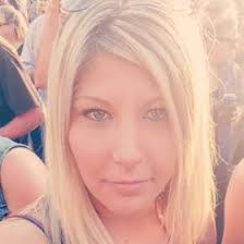 Amanda Youmans's Instagram, Twitter & Facebook