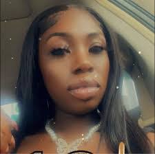 Noni Brown's Instagram, Twitter & Facebook