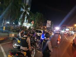 Pada operasi tertutup, sayatan dibuat dari dalam hidung. Antisipasi Begal Sat Sabhara Polres Pati Tingkatkan Patroli Malam Tribrata News Jawa Tengah