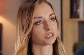 C'est le 1er juillet 2019 que les fidèles de demain nous appartient faisaient la connaissance d'emma smet. Demain Nous Appartient Emma Smet Quitte T Elle Deja La Serie