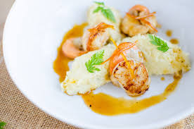 Saint Jacques Et Puree De Panais Vanillee Sauce Aux Agrumes Puree De Panais Recettes De Cuisine Recette Gastronomique
