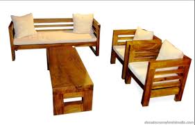 Pada akhirnya, proses saat foto seperti lighting dan editing memungkinkan gambar yang sedikit berbeda dengan barang asli, ataupun tingkat brightness yang berbeda pada setiap layar monitor dapat mempengaruhi tampilan warna pada foto. Top 35 Gambar Kursi Kayu Minimalis Modern