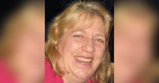 Renae Osborne's Instagram, Twitter & Facebook