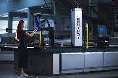 Automatic cutting: 6 benefits for your fashion manufacturing