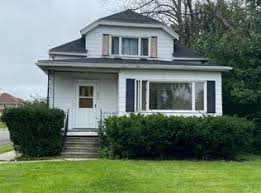2 Kettering Dr, Buffalo, NY 14223