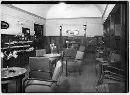 Edsgatan 12b, 462 33 vänersborg — visa karta. Nordfeldts Konditori 1943