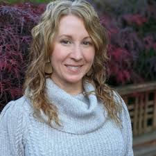 Melanie Eaton's Instagram, Twitter & Facebook