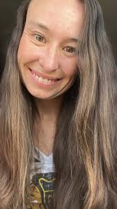 Amanda Gilroy (@jogawithamanda) • Instagram photos and videos