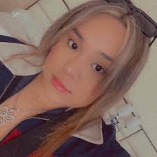 Who can recommend a hairstylist for my daughter's quinceaños pictures?