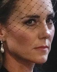 #KateMiddleton's Expressions During The Queen's Procession Has Everyone  Saying The Same Thing