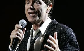 Cliff Richard im Schlussspurt zum Album Nummer 100