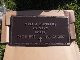 Memorial headstones and markers, for individuals or groups, are furnished for eligible deceased active duty service members and veterans whose remains are not recovered or identified, are buried at sea,donated to science or whose cremated remains have been scattered. You Get What You Pay For 1 Bronze Plaque Mounting Family Memorials By Gibson