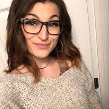 Kelsie Oswald's Instagram, Twitter & Facebook