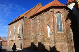 Jest on historyczną farą starego przedmieścia. Kosciol Sw Piotra I Sw Pawla We Wroclawiu Wikipedia Wolna Encyklopedia