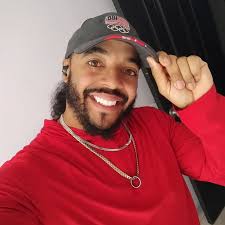 Who Had The Worst Fake Dreads? 👀😂😂😂😂