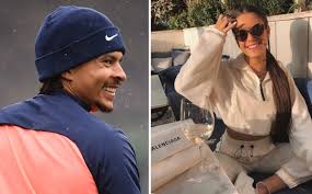 María genoveva de jesús guardiola arbizú, called veva, was born on 30 july 1858, in comayagua, honduras to ana mateo arbizú flores and honduran president josé santos guardiola bustillo. Captan A Dele Alli Besandose Con Maria Hija De Pep Guardiola Mediotiempo