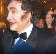 Pronto en Capital 21 Tv, la entrega de los premios Gárgola 2024 a lo más  absurdo de los medios.