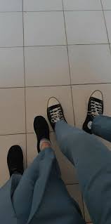  Pin Oleh Aida Maulidya Di Shoes Sahabat Laki Laki Dan Perempuan Gambar Pacar Sweter Wanita