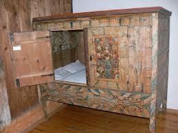 Lid that swings open on either side, so you don't have to clear the. Box Bed Wikipedia