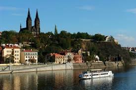 Autocare de 5 stele cu destinația: Despre Praga Cehia Prezentare Imagini Informatii Turistice Si Detalii Despre Statiunea Praga