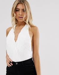 La collection body top dos nu de la maison du body est une collection qui regroupe des bodies top pour les femmes. Parallel Lines Body Dos Nu En Dentelle A Bordures Festonnees Blanc Saluscampusdemadrid