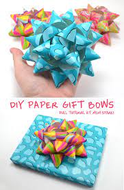 No more buying ribbons and spending more money when wrapping! How To Make Diy Paper Gift Bows For Presents Mom Spark Mom Blogger