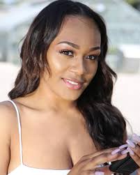 Congratulations to my niece, Mikaela Lejan G. Laynes, BS Biology Major in  Industrial Biology, who graduated Cum Laude at the University of Sto.  Tomas. Your father, the late Vice Mayor Roy V.