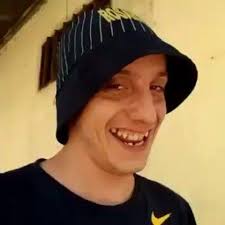 [Imagen: images?q=tbn:ANd9GcRZ1CSg99FLkv4TBuH8FMj...3uUKBcww&s]