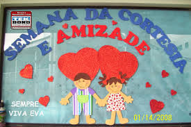 A amizade é fundamental na vida de todas as pessoas, é o sentimento recíproco e verdadeiro que nos proporciona momentos de alegria e nos conforta em momentos tristes. 17 Sugestoes De Paineis Para O Dia Da Amizade