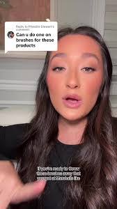 Yessenia Colon's Instagram, Twitter & Facebook