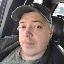 Raymond Rowell's Instagram, Twitter & Facebook