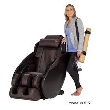That feeling of lightness is not just imagined, a zero gravity massage chair and other zero gravity recliners put less pressure on the back and spine, and decrease muscle tension. Ijoy Total Massage Human Touch