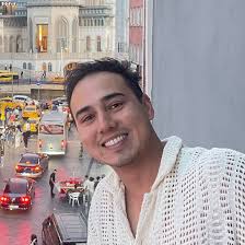 Smarty // Shuttlerock