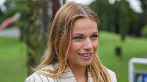 Cserpes Laura megmutatta párját?