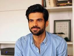 Adnan Malik's Instagram, Twitter & Facebook