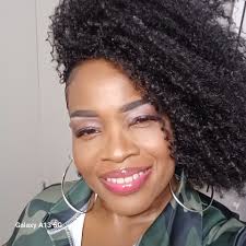 Sharing favorite pound cake recipes in a baking community