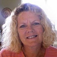 Robin Tierney's Instagram, Twitter & Facebook