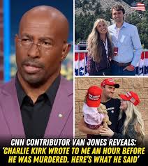 An absolutely wonderful family that recently got their second baby 💕😍 A  pair of Fox network reporters, Peter Doocy and Hillary Vaughn, tied the  knot in a small ceremony in South Carolina