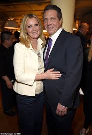 Father, fisherman, motorcycle enthusiast, 56th governor of new york. Sandra Lee Opens Up About Her Relationship With Her Ex Andrew Cuomo Daily Mail Online