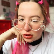 Emily Ann Valentine Jacoby (@thirdstartotheright) • Instagram photos and  videos