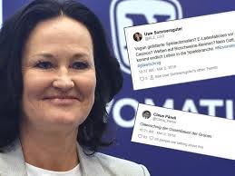 Glawischnig streams live on twitch! Masslos Enttauscht Glawischnigs Jobwechsel Lost Bei Parteifreunden Emporung Aus Politik Vol At