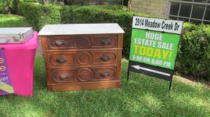 Note blocks and slabs vary in appearance and dimension. Texas Man Finds Treasure Hidden In Chest From Estate Sale Abc News