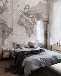 Camera da letto moderna con la parete verde e decorazione. Ecco 20 Idee Strepitose Per Decorare La Parete Dietro Al Letto Tutte Da Copiare