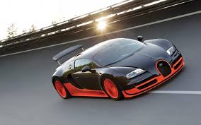 Bugatti Veyron Vitesse Vs Koenigsegg Agera R The Ultimate Supercar Showdown Video Carhoots Bystrye Avtomobili Sportivnye Avtomobili Superkary