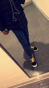 Tired of boot lacing taking away from his time on the mountain, founder gary hammerslag turned his frustration into an idea. Pants Came From Japan Yellow Laces In The Vans Yellow Lace Pants Pantsuit