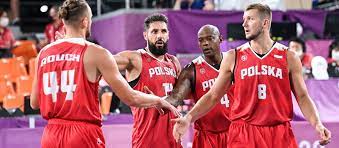 Dzisiaj spotkam się z koszykarzami, którzy będą reprezentować polskę na igrzyskach olimpijskich w tokio.zapraszam na vlogi olimpijskie, które realizować będę. Wre Rnxfxt7uxm