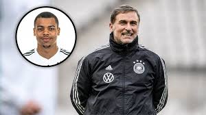 England geht als einer der heißen titelanwärter in die em 2021. Kader Fur U21 Em Fix Trainer Kuntz Nominiert England Legionar Nmecha Vier Spieler Gestrichen Sportbuzzer De