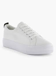 Basket Blanche Notre Selection A Shopper Elle Baskets Blanches Baskets Mode