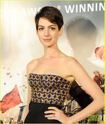 There's just two weeks to go until the big day. Pin By Nayoun Keum On Just Awesome Anne Hathaway Short Hair Short Hair Haircuts Short Hair Styles