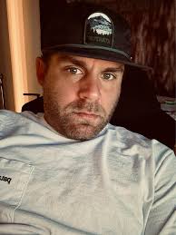 How to remove a dead branch from a tree 60-70 feet up?